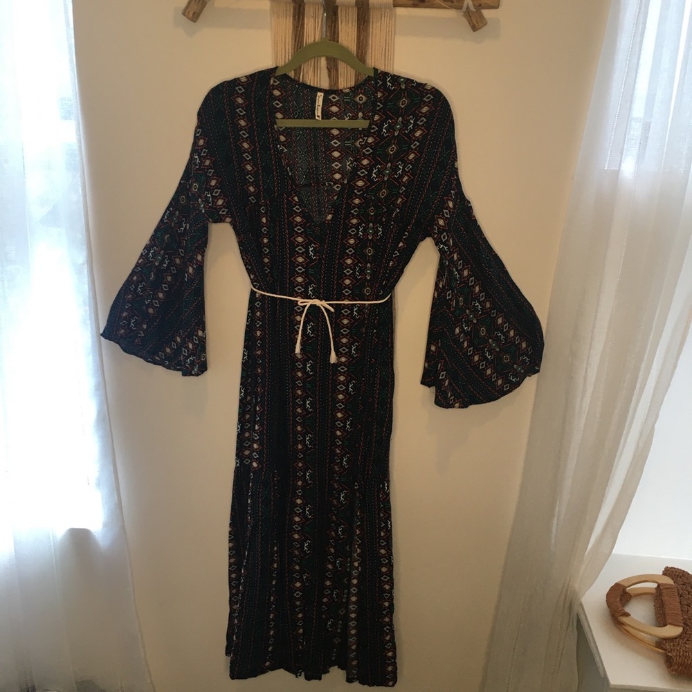 D.6 Maxi tribute dress